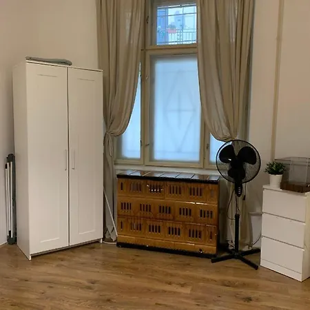 City Holiday Central Apartman